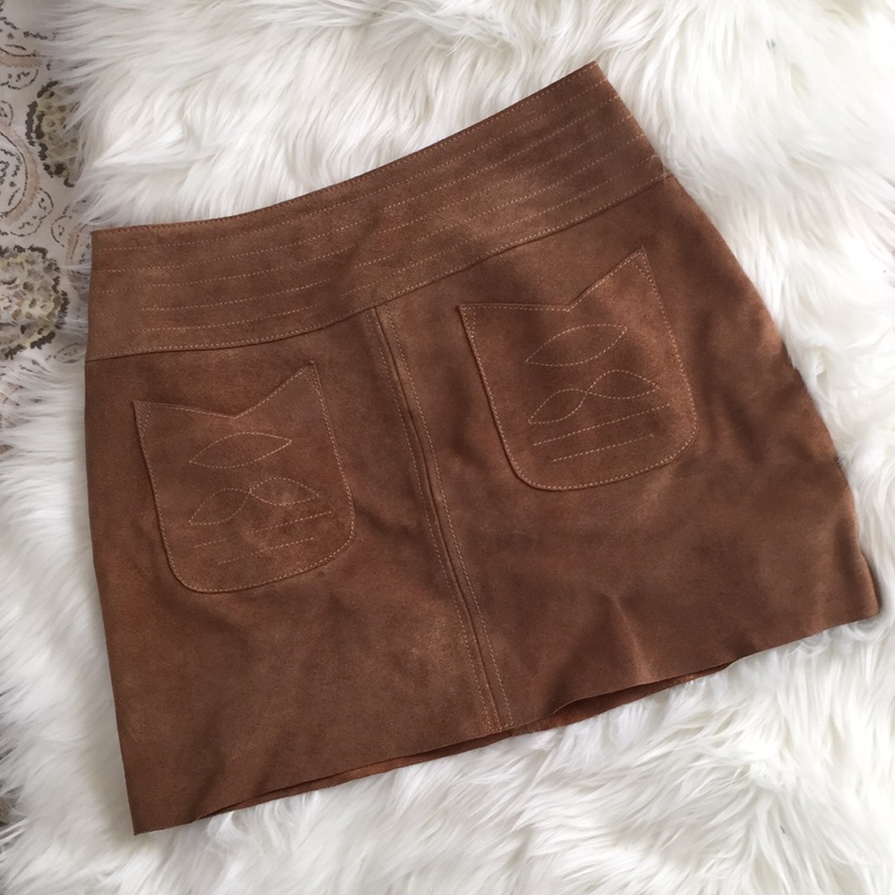 F r e e P e o p l e • Modern Love suede mini - Picture 2 of 8